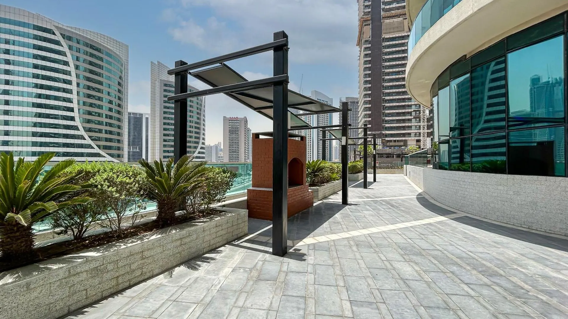 Near Dubai Mall Downtown Views Infinity Pool
